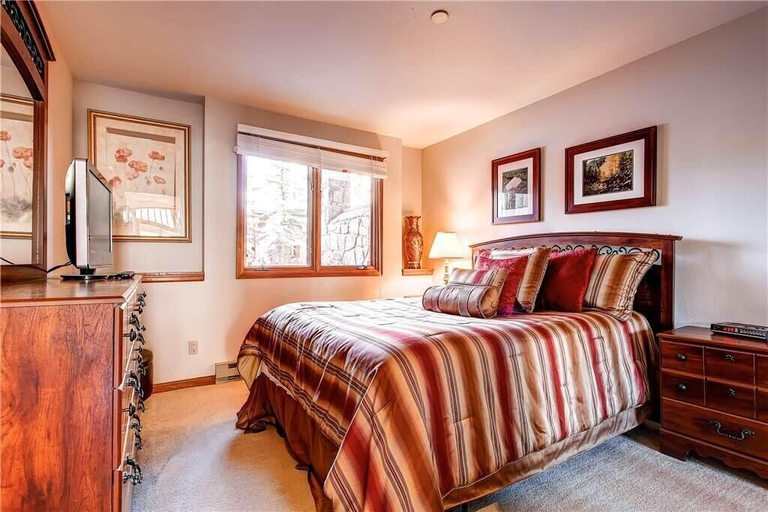Bedroom 2, Kayenta 4, San Miguel