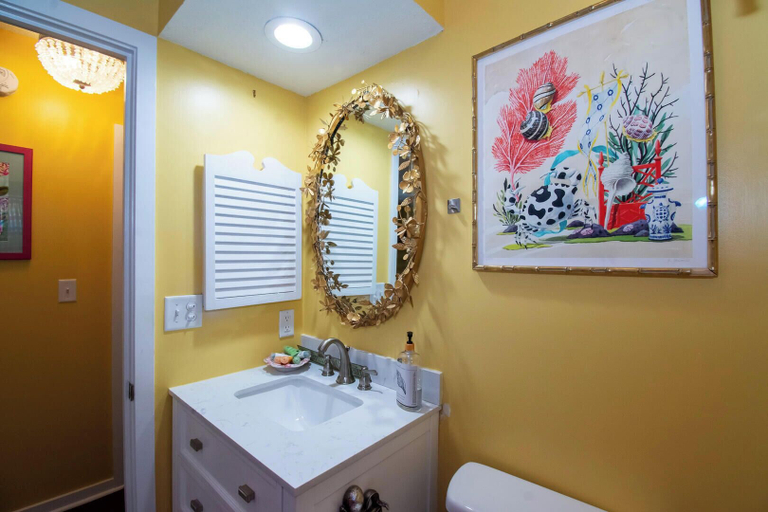 Bathroom 3, 4 Periwinkle Ct, Beaufort