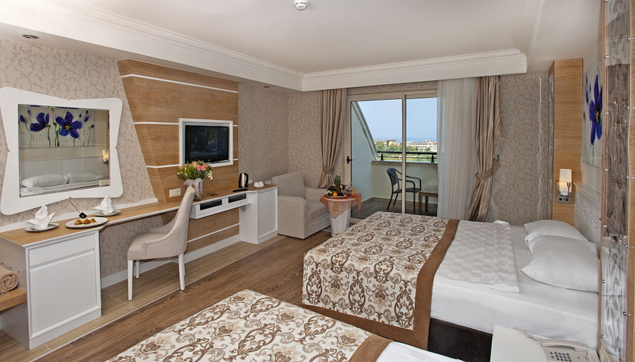 Bedroom 4, Crystal Sunset Pearl Collection - All inclusive, Manavgat