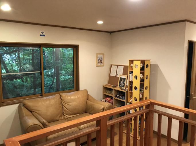 Public Area 2, Guesthouse Chaconne Karuizawa, Karuizawa