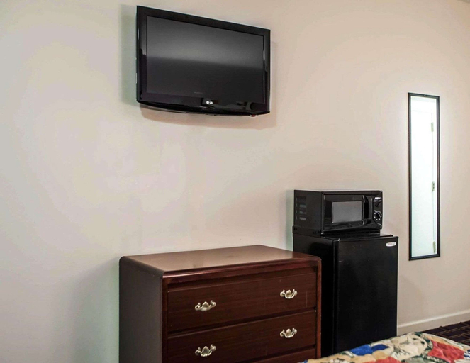 Others 5, Express Inn -Rahway, Union