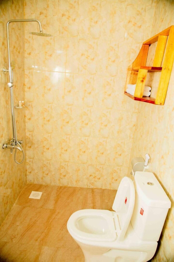 Bathroom 3, Dual Mountain View Lodge, Moshi Rural