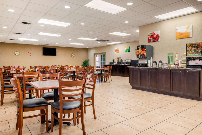 Food & Drinks 5, Quality Inn Huntingburg - Jasper, Dubois