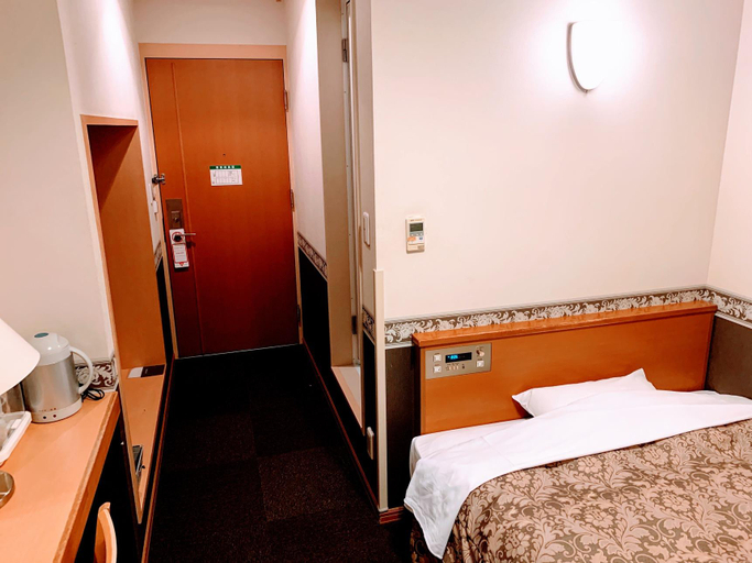 Bedroom 3, Hotel Ekimae, Hakodate