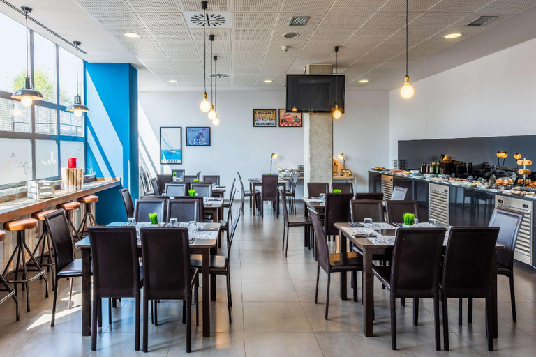 Food & Drinks 4, Madrid Airport Suites Affiliated by Meliá, Madrid