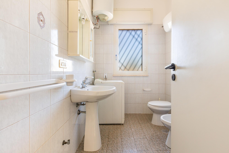 Bathroom, 3230 Villino Dalila by Barbarhouse, Taranto