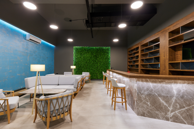 Food & Drinks, Bayview Hills Luxury Residences