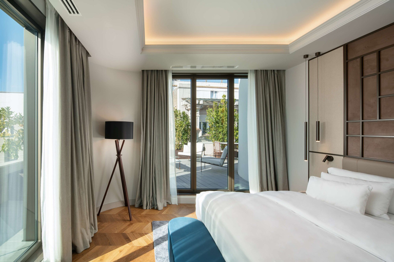 Bedroom 3, Radisson Collection Hotel, Magdalena Plaza Sevilla, Sevilla