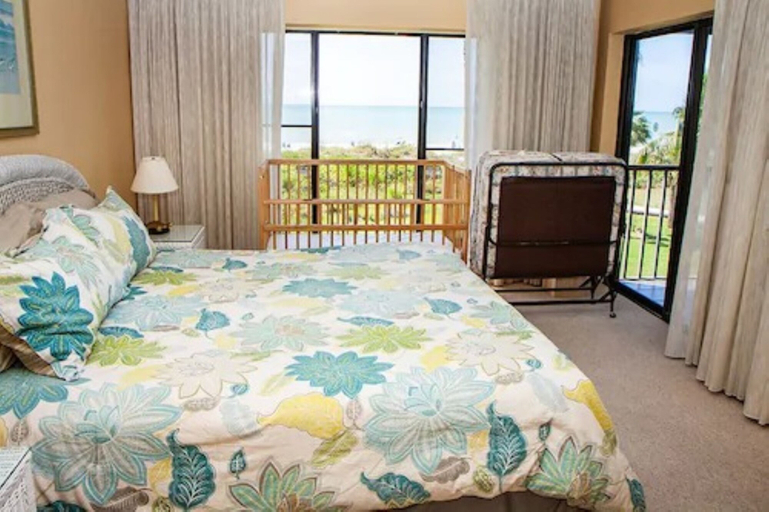 Bedroom 2, Pelicans Roost Gulf Front Condos, Lee