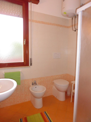 Others 4, Beautiful Two-Bedroom Apartment 100 meters from the sea, Venezia