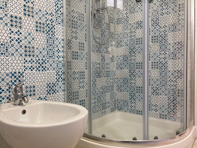 Bathroom 3, New and bright apartment close to the beach by Beahost Rental, Rovigo