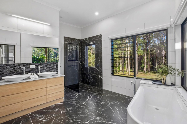 Bathroom 4, The Noosa Ranch- Where Nature meets Luxury, Noosa Bal