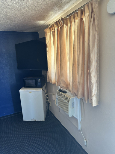 Others, Crestview Motel Inc, Tazewell