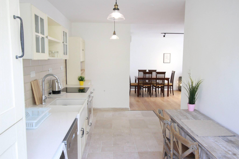 Others 4, Luxurious apartment in Jerusalem - Katamon