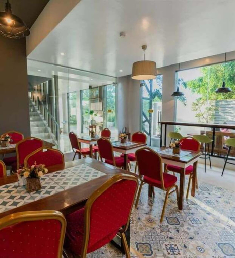Food & Drinks 5, Soi Suites, Talibon
