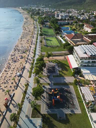 Exterior & Views 1, CETIN PRESTIGE RESORT, Erdek