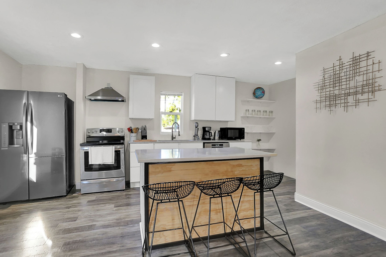 Others 4, Beautiful 3500 SqFt Villa in Fountain Sq, Indianapolis
