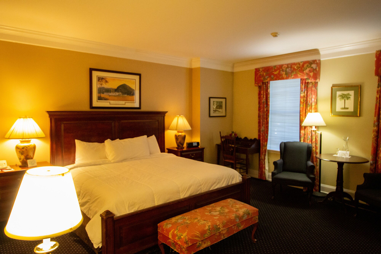 Bedroom 30