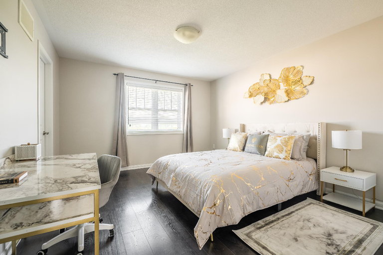 Bedroom 2, GLOBALSTAY. Modern 3 Bedroom House in Brampton , Peel