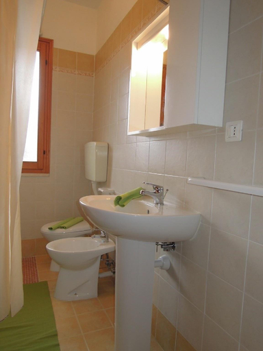 Bathroom 3, Three-room flat for 6 people with private garden no060 - By Beahost Rentals, Venezia