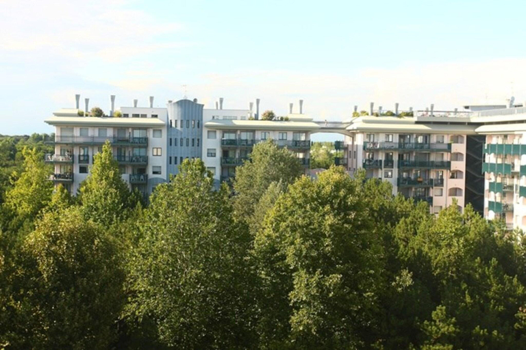 Others 4, One-Bedroom Apartment in residence with swimming pool - By Beahost Rentals, Venezia
