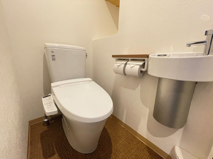 Bathroom 3, BiBi Hotel Cosmos Shintoshin, Naha
