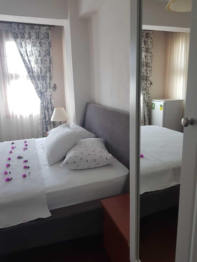 Bedroom 1, Konak Lapeistra, Edremit