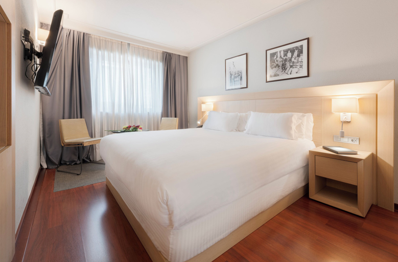 Bedroom 3, Suites Plaza Hotel & Wellness