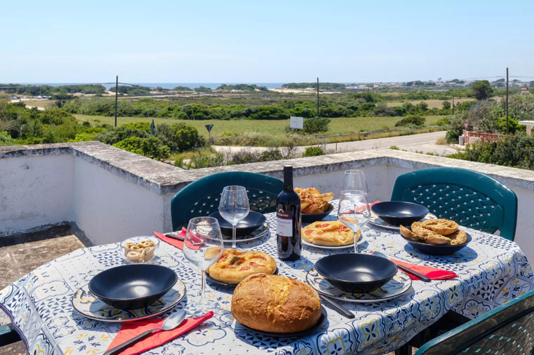 Others 3, Punta Prosciutto Sea View Facing the Sea With Air Conditioning, Parking And Wi-Fi, Lecce