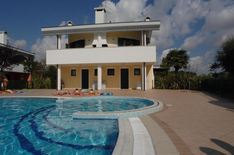 Others 3, Amazing apartment with swimming pool and terrace for 5 people, Venezia