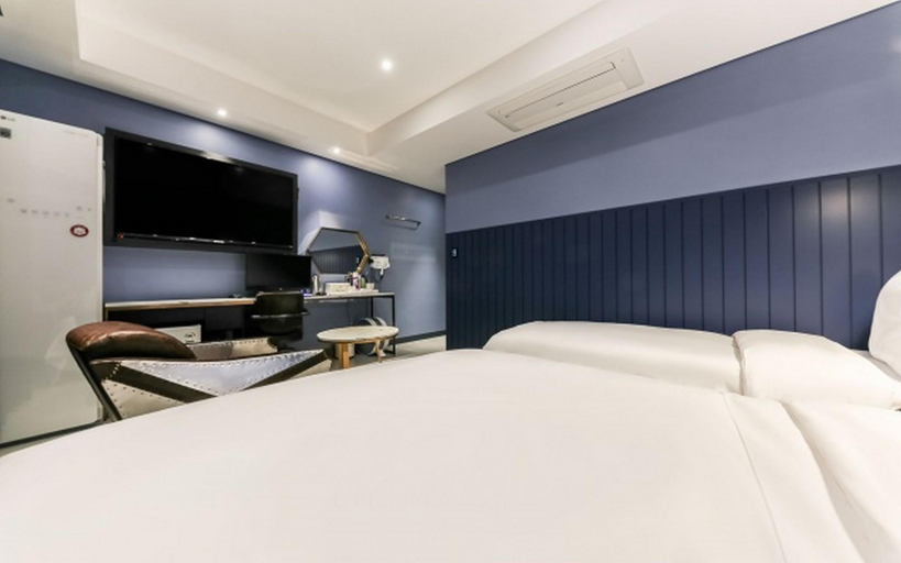 Bedroom 2, Jincheon Alma Business Hotel, Ansoeng