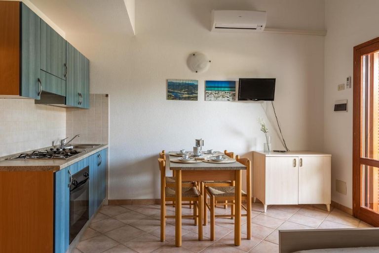 Others 3, Simple Gem of Le Dimore di Budoni 2 Bedroom Apt sleeps 6, Nuoro