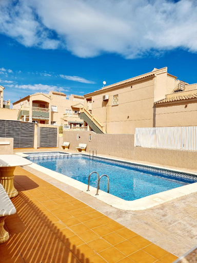 Sport & Beauty, Beautiful Bungalow overlooking the beach, Alicante