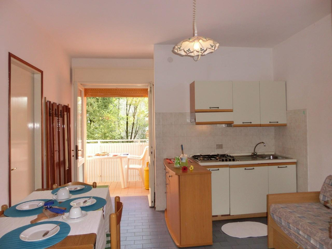 Others 4, One-Bedroom Apartment 150 meters from the sea - By Beahost Rentals, Venezia