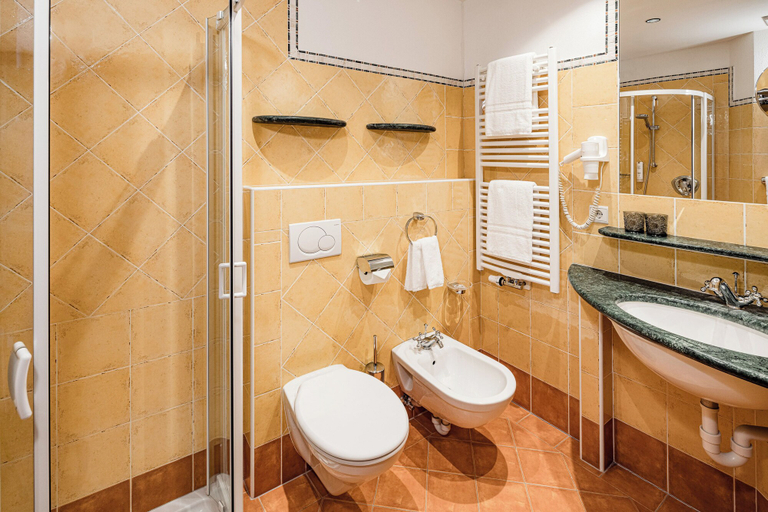 Bathroom 3, Hotel Erika, Bolzano