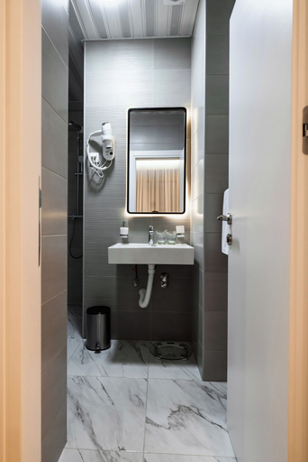 Bathroom 3, Hotel G Star
