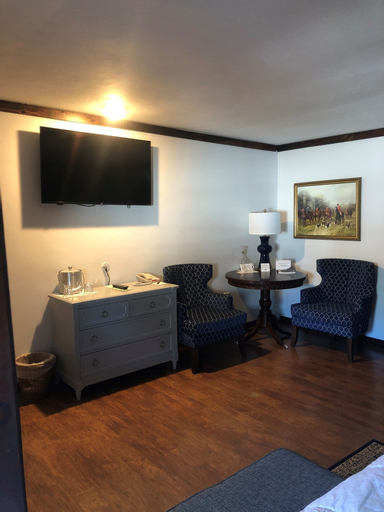 Bedroom 28