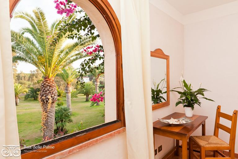 Others 5, fantastico Baia de Bahas Residence 2 Bedroom sleeps 6, Olbia-Tempio