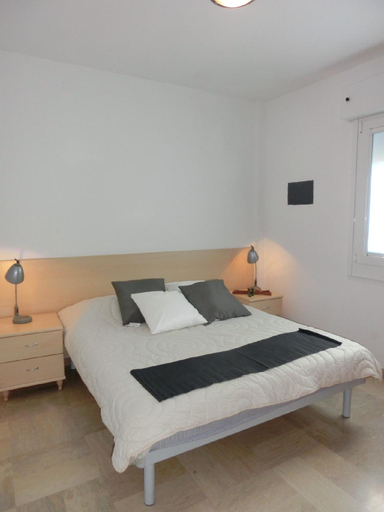 Bedroom 2, Comfortable apartment with parking near the beach - By Beahost Rentals, Venezia