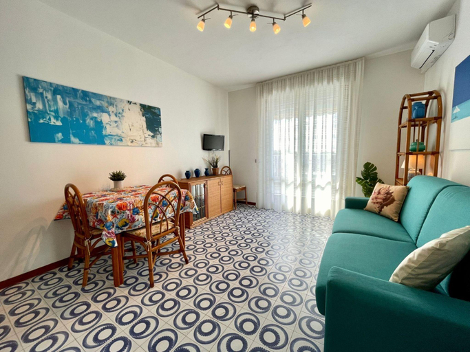 Bedroom 2, Cozy studio with swimming pool and balcony- By Beahost Rentals, Venezia