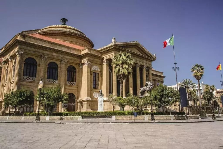 Exterior & Views 2, Barus House, Palermo