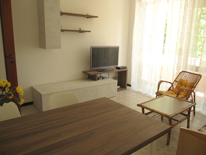 Others 4, Nice and cozy apartment close to the beach for 4 people by Beahost Rentals, Gorizia