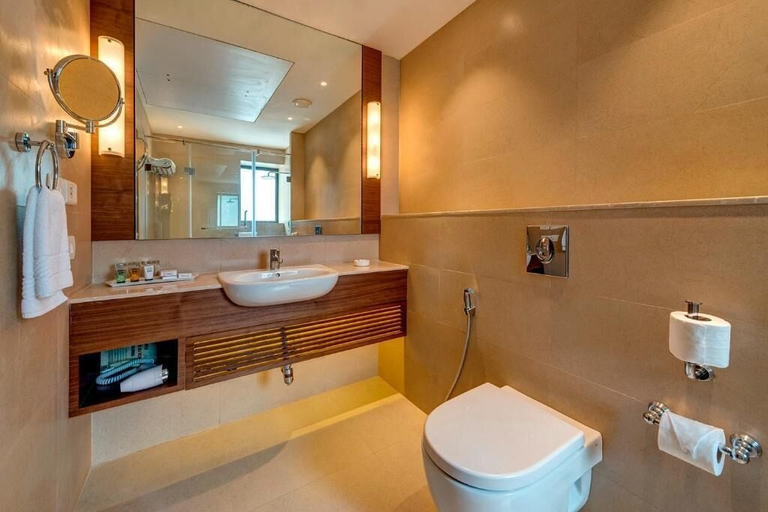 Bathroom 4, The Astor Kolkata, Kolkata