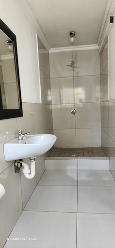 Bathroom 4, Casa Palmeira Guesthouse, Ehlanzeni