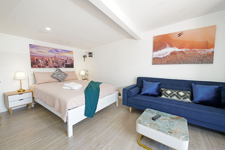 Bedroom 3, Mentone Compact Backyard Cabin Beachside, Melbourne