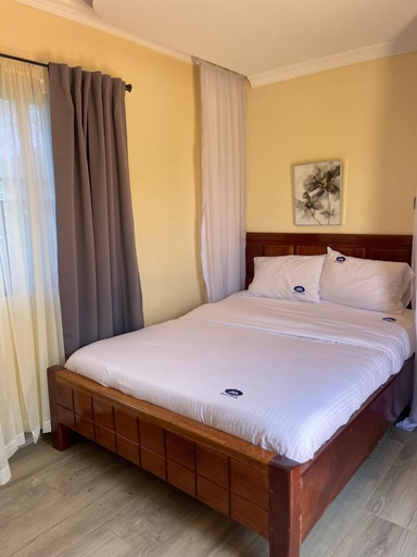 Bedroom 2, Sega Lodge, Ugenya