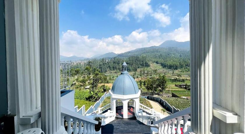 Exterior & Views, Skyline BlueDome Villa Ciwidey, Bandung