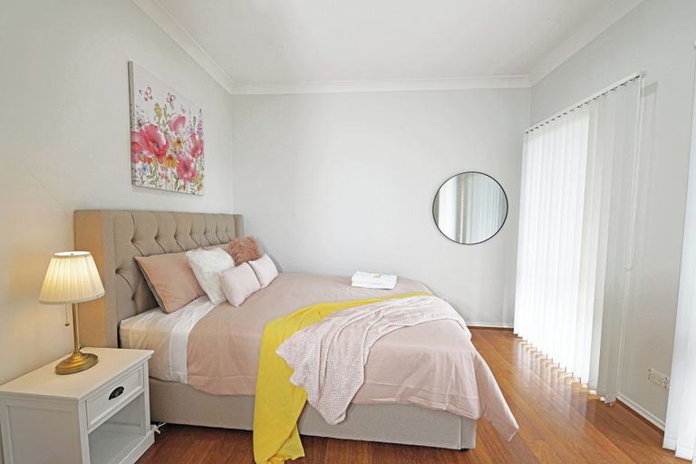 Bedroom 3, Hallam 5BRM Rental Entire House, Casey - Hallam