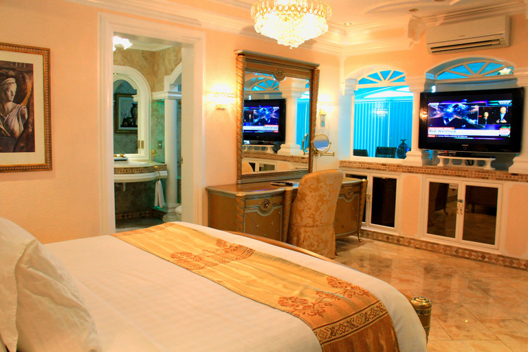 Bedroom 3, Breakfast At Monaco, Malay