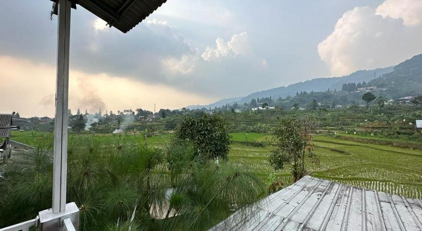 Exterior & Views 2, Villa anni, Bogor